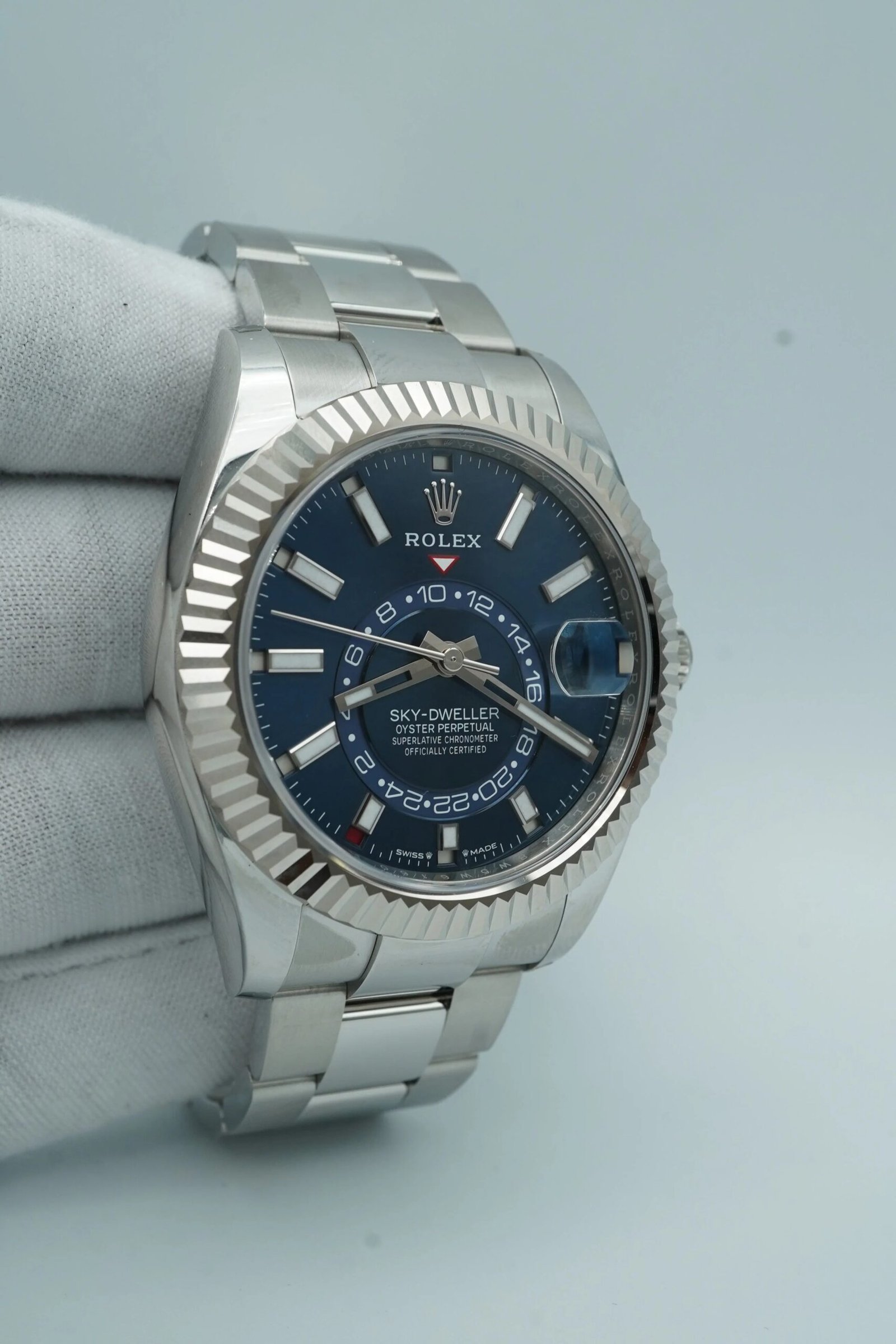 Rolex Sky-Dweller 42 mm / White Gold Blue Dial – Bild 3