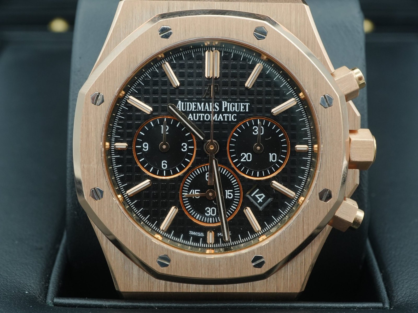 Audemars Piguet Royal Oak Chronograph 41 mm / Rose Gold Black Dial – Bild 3