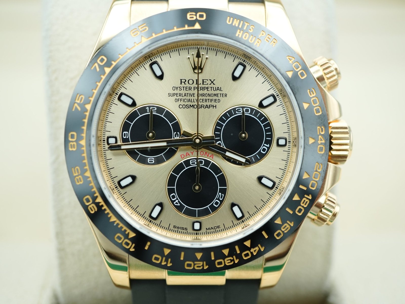 Rolex 40 mm Daytona "Pikachu Dial" / Yellow – Bild 3